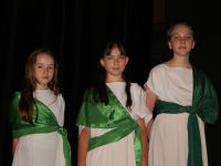 3 narratorki - grecki chór