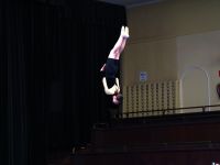 skacząca na batucie